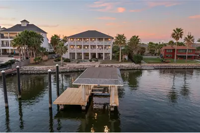 7123 Broadway Street, Galveston, TX 77554 - Photo 3