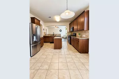 14226 Rim Side Trail, Houston, TX 77045 - Photo 11