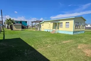 303 Oyster St, Surfside Beach, TX 77541 - Photo 9