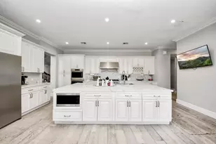 17022 Northgate Forest Dr, Houston, TX 77068 - Photo 11