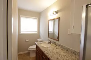 6915 Edgemoor Dr, Houston, TX 77074 - Photo 11