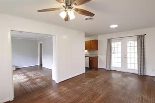 6915 Edgemoor Dr, Houston, TX 77074 - Photo 5