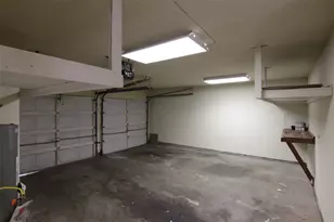 6915 Edgemoor Dr, Houston, TX 77074 - Photo 17