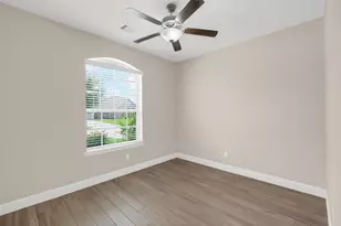 4948 Birchwood Bluff Ln, Rosharon, TX 77583 - Photo 17