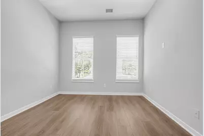 8474 Berry Green Lane, Houston, TX 77022 - Photo 21