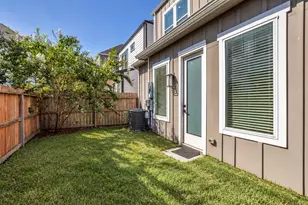 8474 Berry Green Ln, Houston, TX 77022 - Photo 25