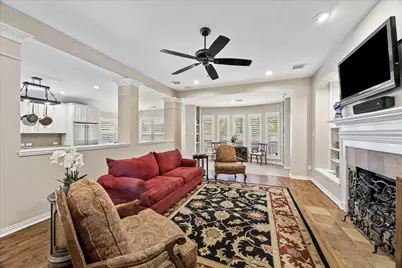 11 S Concord Valley Place, The Woodlands, TX 77382 - Photo 13