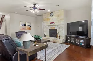 6102 Wickshire Dr, Rosenberg, TX 77471 - Photo 3