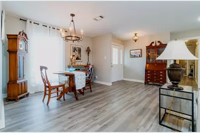 229 N Amherst Drive, West Columbia, TX 77486 - Photo 5