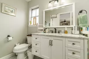 229 N Amherst Dr, West Columbia, TX 77486 - Photo 7