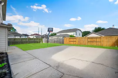 5227 Meadow Canyon Drive, Sugar Land, TX 77479 - Photo 33
