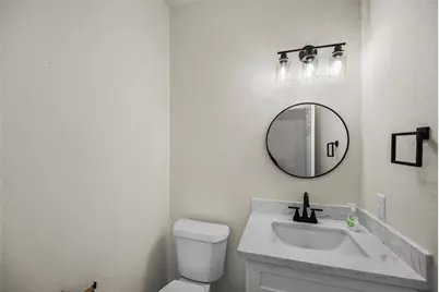 5227 Meadow Canyon Drive, Sugar Land, TX 77479 - Photo 9