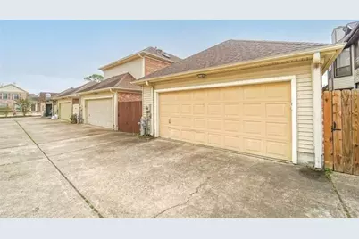 18226 Vinland Drive, Houston, TX 77058 - Photo 21