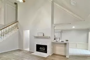 18226 Vinland Dr, Houston, TX 77058 - Photo 5