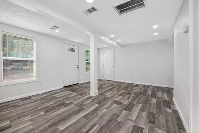 408 W Donovan Street, Houston, TX 77091 - Photo 9