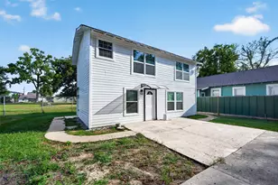 408 W Donovan St, Houston, TX 77091 - Photo 3