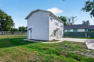 408 W Donovan St, Houston, TX 77091 - Photo 33