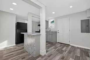 408 W Donovan St, Houston, TX 77091 - Photo 11
