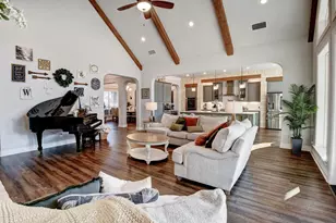 222 August Ave, Shiner, TX 77984 - Photo 13