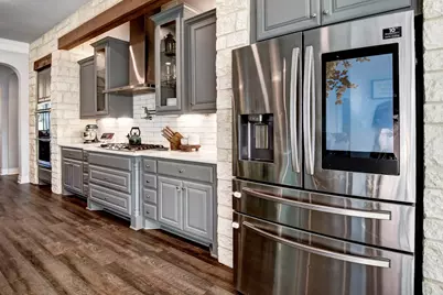 222 August Avenue, Shiner, TX 77984 - Photo 17