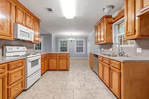10367 Royal Magnolia Dr, Conroe, TX 77303 - Photo 13