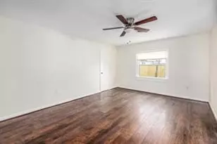 9 Manor Way, Galveston, TX 77550 - Photo 13