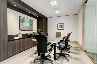 1901 Post Oak Boulevard #204, Houston, TX 77056 - Photo 17