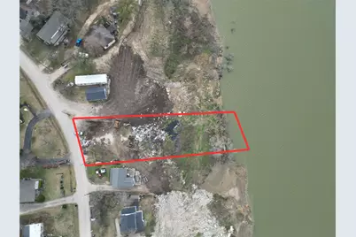 211 Riverside Street, Highlands, TX 77562 - Photo 3