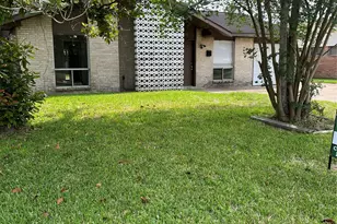5142 Madden Ln, Houston, TX 77048 - Photo 1