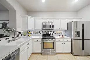 2351 Summit Way Ct, Kingwood, TX 77339 - Photo 3