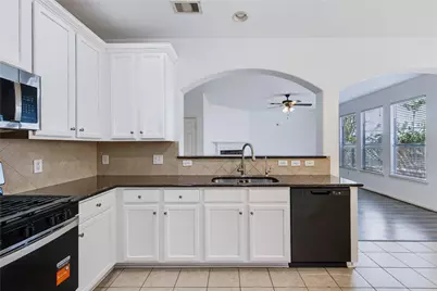 7931 Cardinal Landing Lane, Cypress, TX 77433 - Photo 9