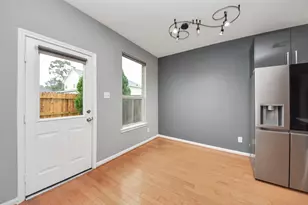 10062 Hillside Bayou Dr, Houston, TX 77080 - Photo 11