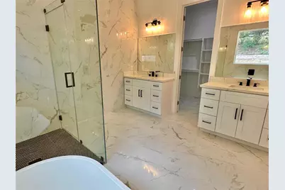 5206 Country Club Drive, Lago Vista, TX 78645 - Photo 11