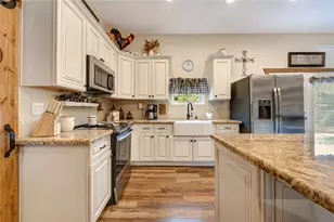2518 Main St, Liverpool, TX 77577 - Photo 13