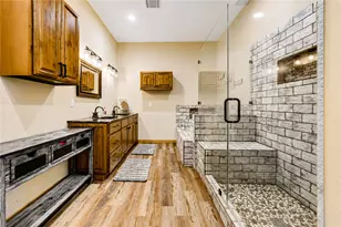 2518 Main St, Liverpool, TX 77577 - Photo 31