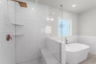 954 Fisher St, Houston, TX 77018 - Photo 25