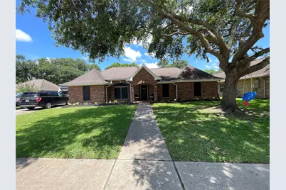 2110 Troon Drive, Alvin, TX 77511 - Photo 1