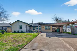 13914 Catina Ln, Houston, TX 77045 - Photo 11