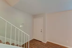 742 Memorial Mews St, Houston, TX 77079 - Photo 11