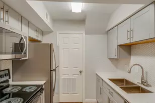 742 Memorial Mews St, Houston, TX 77079 - Photo 3