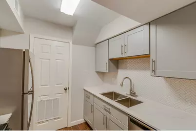 742 Memorial Mews Street #A, Houston, TX 77079 - Photo 5