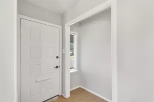 8706 Ferris Dr, Houston, TX 77096 - Photo 3