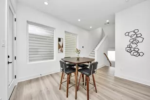 8320 Brecha Ln, Houston, TX 77055 - Photo 13