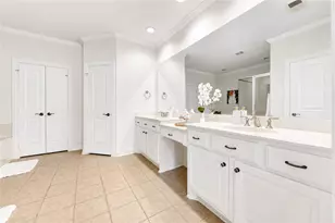 2011 Spring Cedar Ln, Houston, TX 77077 - Photo 21