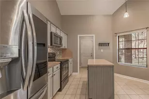 1713 Greenway Dr, Huntsville, TX 77340 - Photo 11