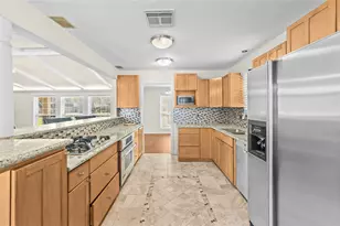 15318 Colwyn Ln, Houston, TX 77040 - Photo 7