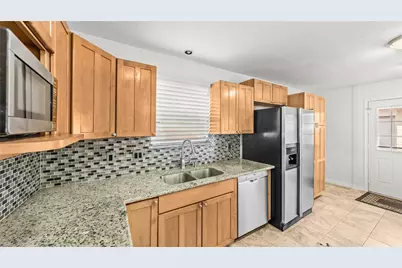 15318 Colwyn Lane, Houston, TX 77040 - Photo 9