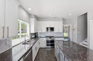 803 Hidden Creek Ln, Friendswood, TX 77546 - Photo 21