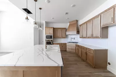 712 Woodbinde, League City, TX 77573 - Photo 3