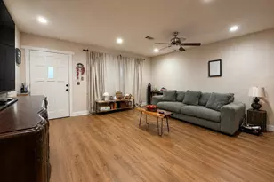 120 W Whitney St, Houston, TX 77018 - Photo 25